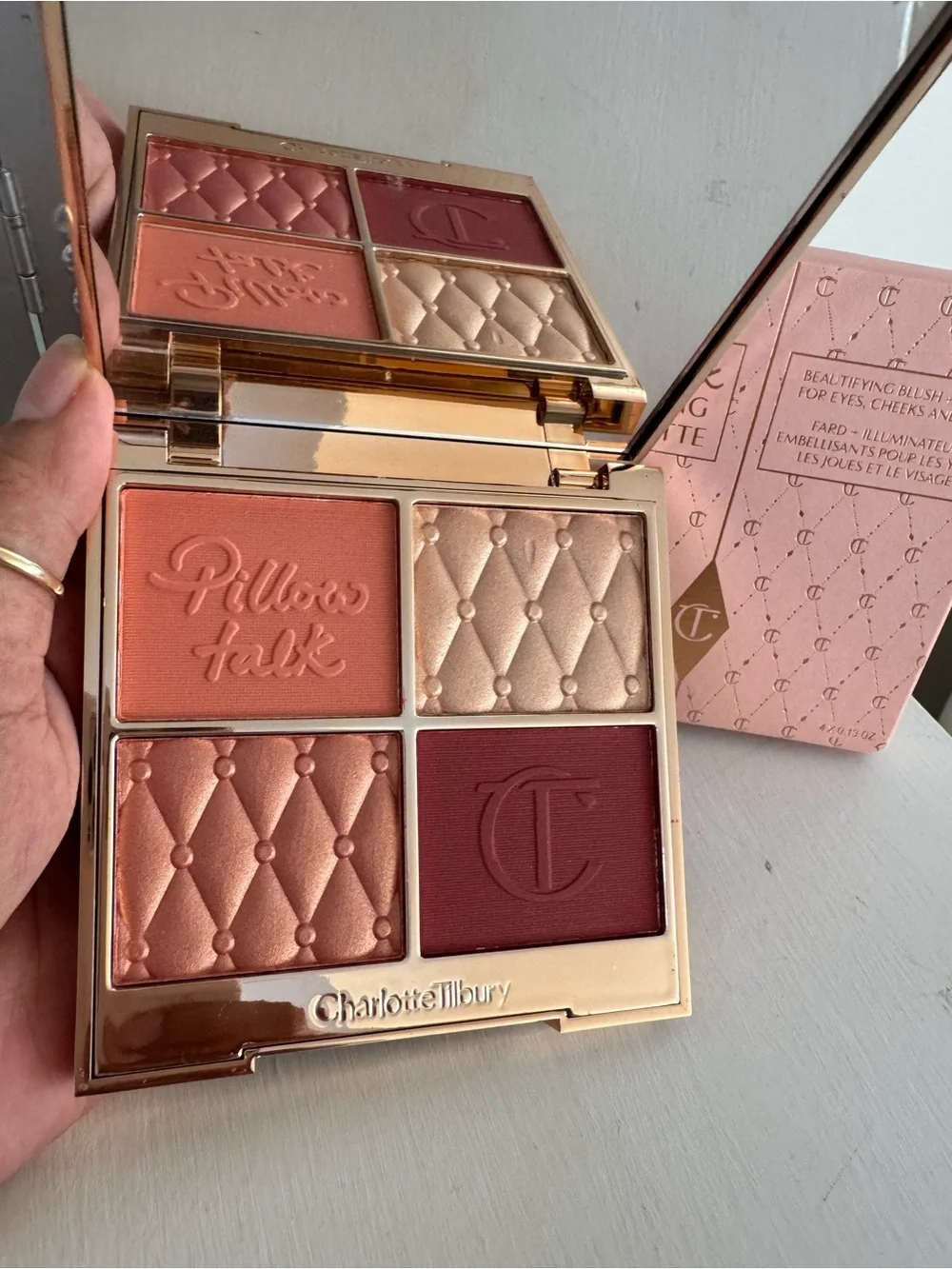 Charlotte Tilbury Pillow Talk Glow Palette - FOR EYES,CHEEKS AND FACE